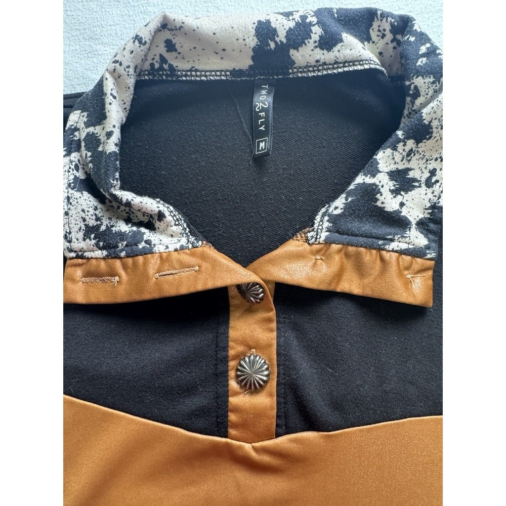 Womens Cow Print Western Top Faux Leather Concho Size Medium - Picture 6 of 9